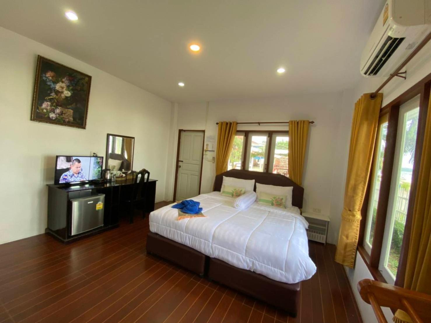 Baan Golden Resort & Residences Sam Roi Yot Exteriér fotografie