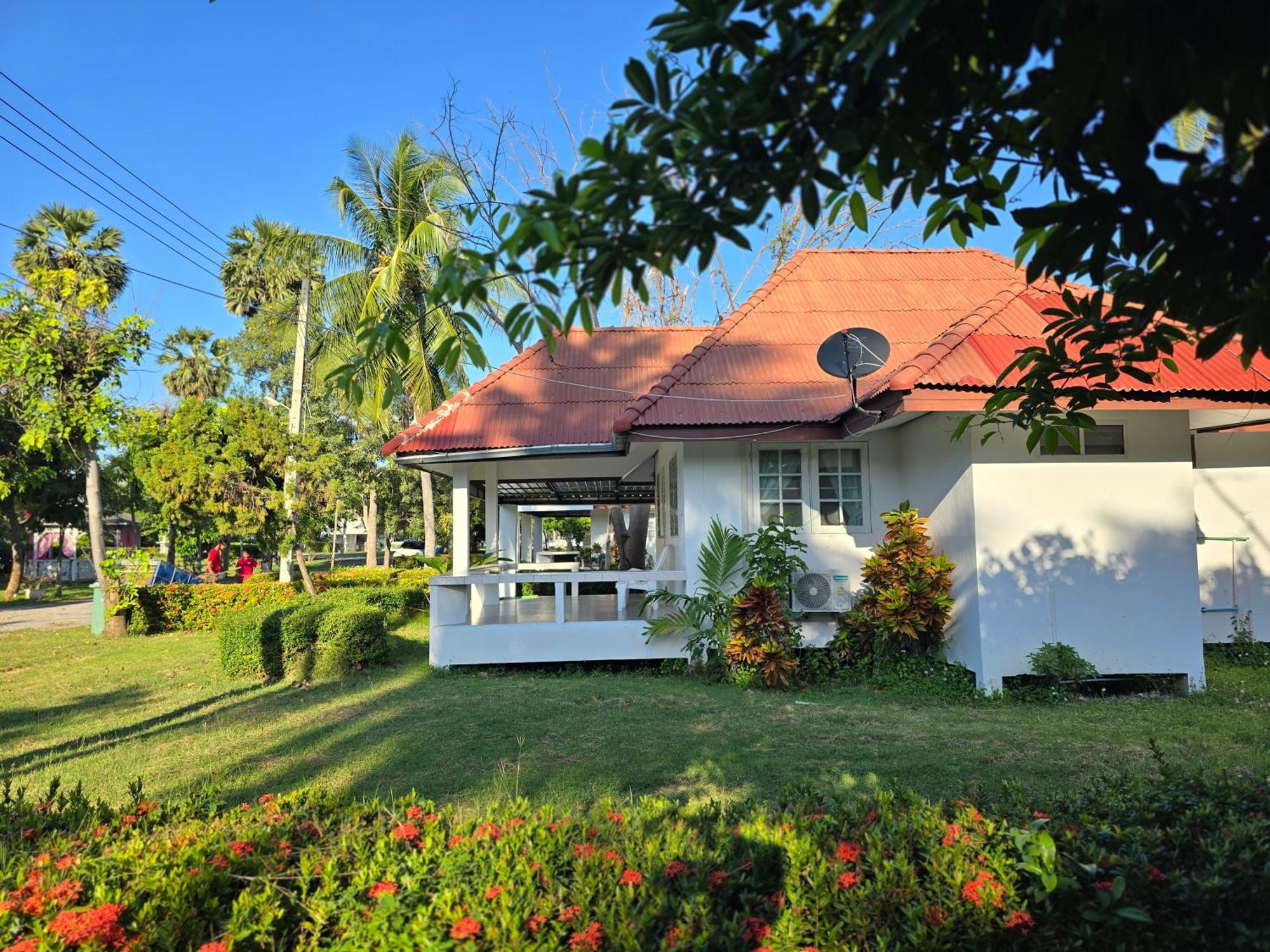Baan Golden Resort & Residences Sam Roi Yot Exteriér fotografie